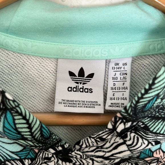 Adidas hoodie kids size - Picture 3 of 3